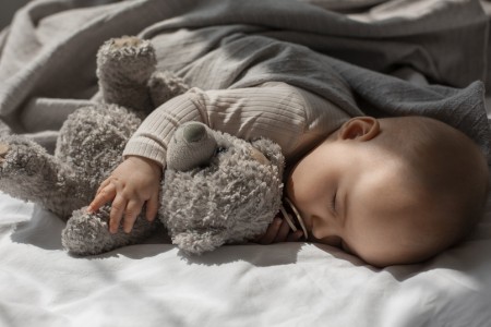 O meu beb no consegue dormir: o que posso fazer?